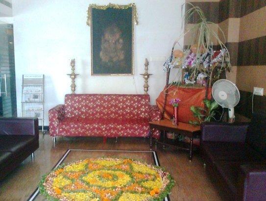 Mgr Regency Hotel Puducherry Buitenkant foto